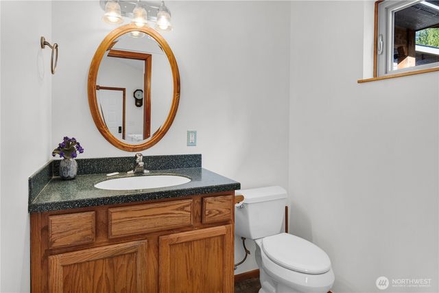 30 E Weymouth Place, Shelton, WA 98584