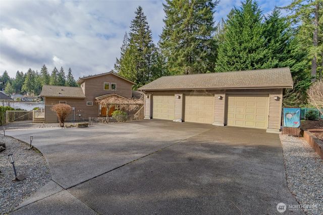 30 E Weymouth Place, Shelton, WA 98584