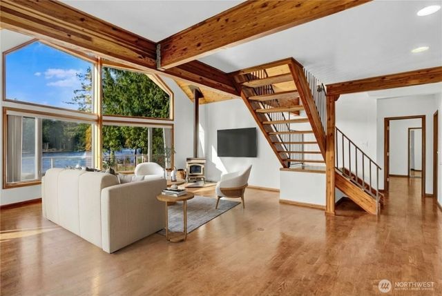 30 E Weymouth Place, Shelton, WA 98584