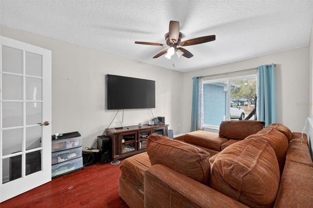 566 SW SEA HOLLY TERRACE, Port St Lucie, FL 34984