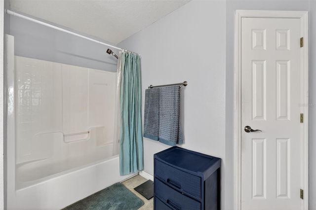 566 SW SEA HOLLY TERRACE, Port St Lucie, FL 34984