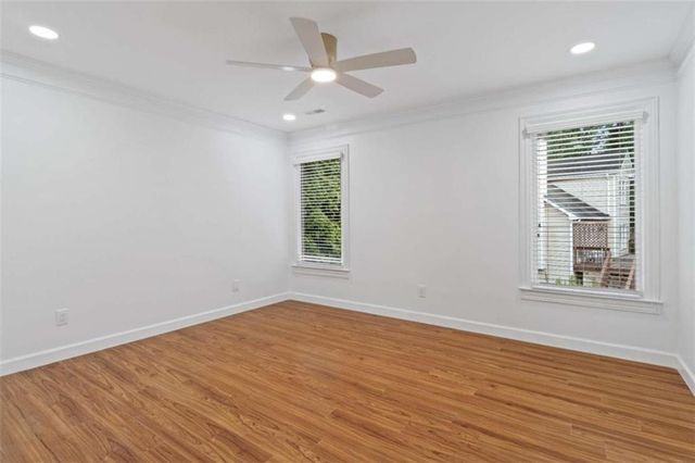 1711 Summit Glen Lane, Atlanta, GA 30329