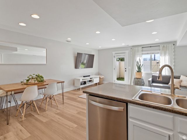 212 S TAMARAK CIR, Lehi, UT 84043