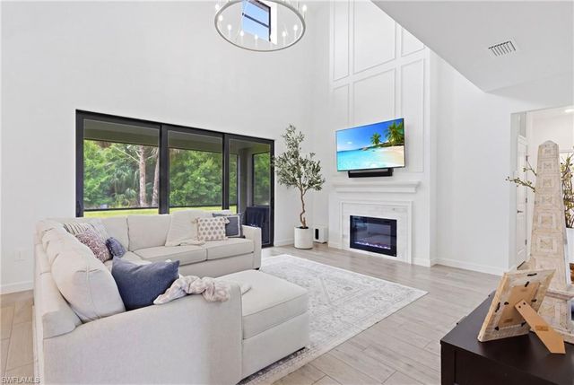 10984 Elmtree LOOP, Fort Myers, FL 33913