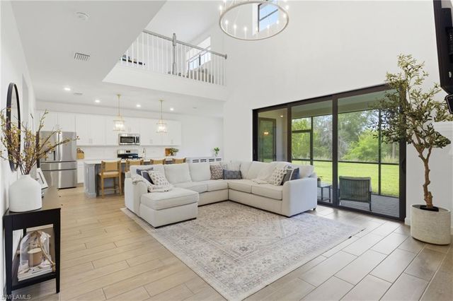 10984 Elmtree LOOP, Fort Myers, FL 33913