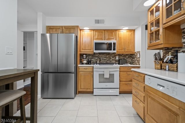 6 Heritage Dr 6D, Chatham Twp., NJ 07928