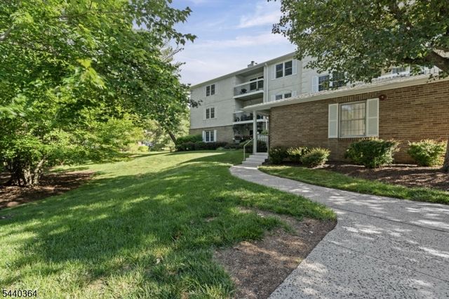 6 Heritage Dr 6D, Chatham Twp., NJ 07928