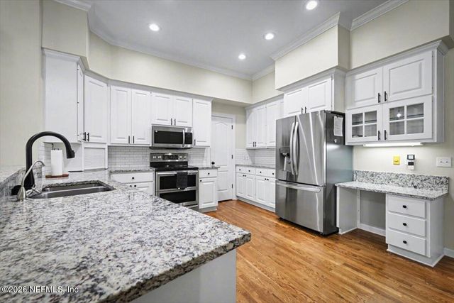586 THORNWOOD Lane, Orange Park, FL 32073