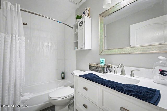 586 THORNWOOD Lane, Orange Park, FL 32073