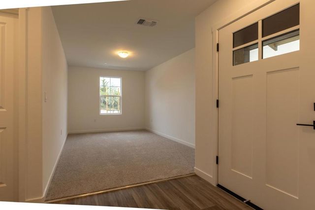 620 Carmel Avenue, Marina, CA 93933