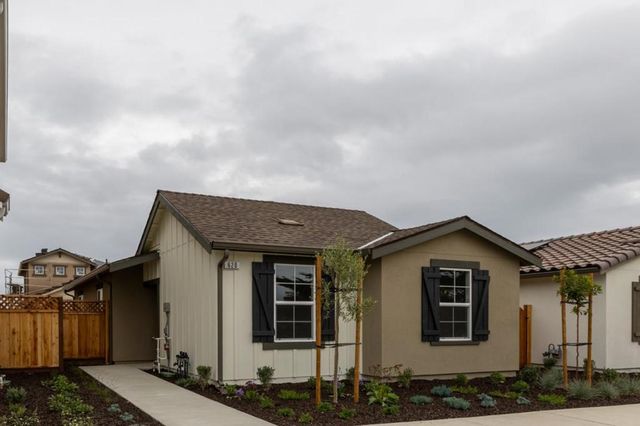 620 Carmel Avenue, Marina, CA 93933