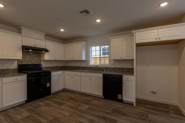 620 Carmel Avenue, Marina, CA 93933