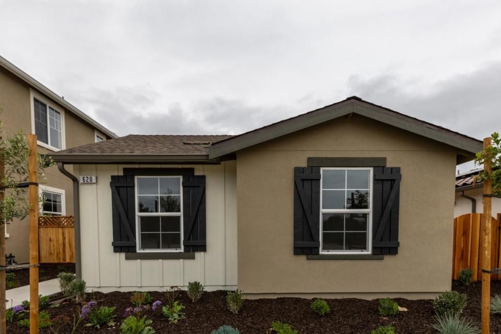 620 Carmel Avenue, Marina, CA 93933