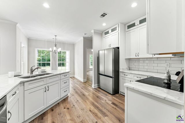 215 Otters Ridge Drive, Kathleen, GA 31047