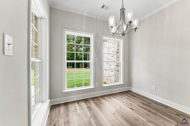 215 Otters Ridge Drive, Kathleen, GA 31047
