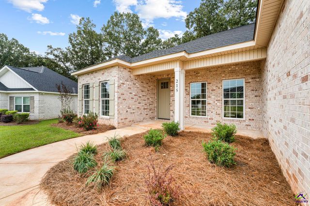 215 Otters Ridge Drive, Kathleen, GA 31047