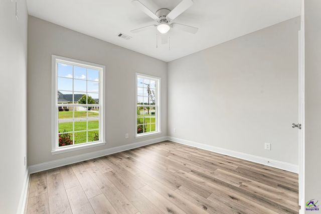 215 Otters Ridge Drive, Kathleen, GA 31047