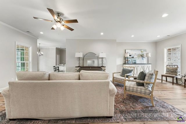 215 Otters Ridge Drive, Kathleen, GA 31047