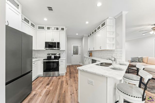 215 Otters Ridge Drive, Kathleen, GA 31047