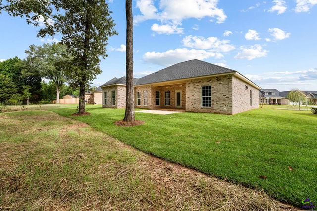 215 Otters Ridge Drive, Kathleen, GA 31047