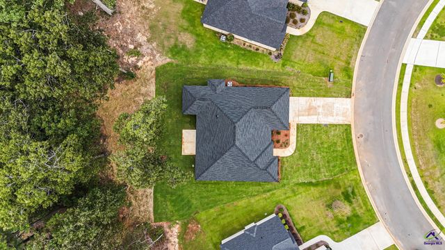 215 Otters Ridge Drive, Kathleen, GA 31047