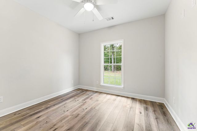 215 Otters Ridge Drive, Kathleen, GA 31047