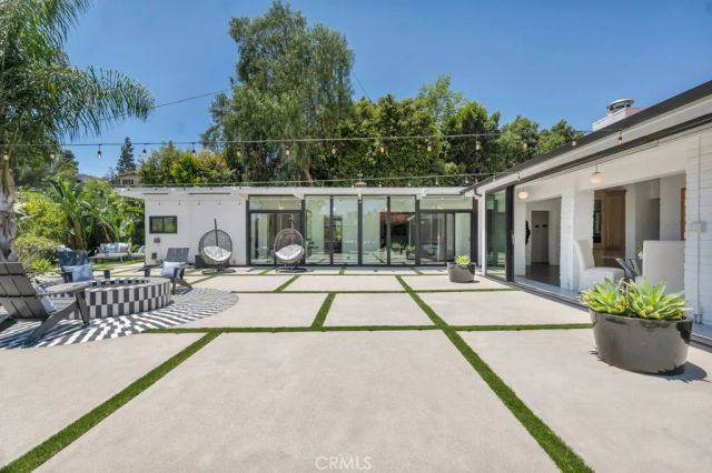 21520 Arcos, Woodland Hills, CA 91364