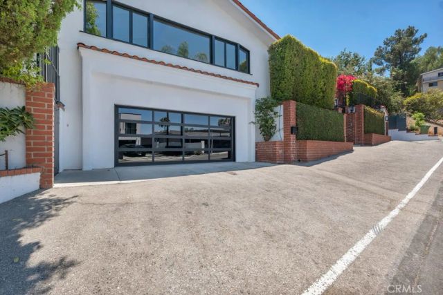 21520 Arcos, Woodland Hills, CA 91364