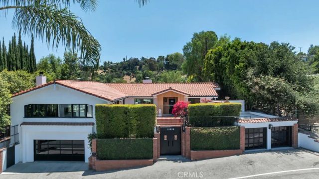 21520 Arcos, Woodland Hills, CA 91364