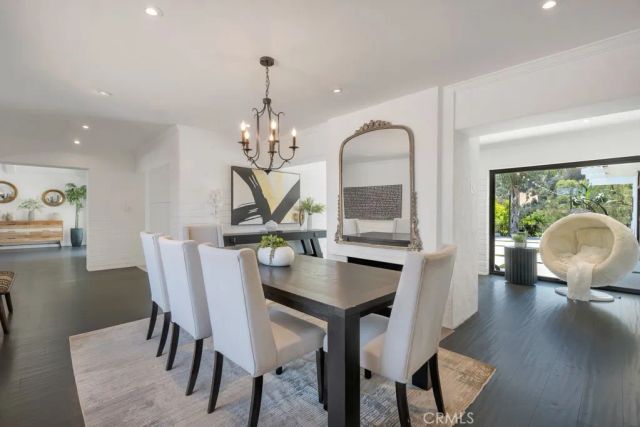 21520 Arcos, Woodland Hills, CA 91364