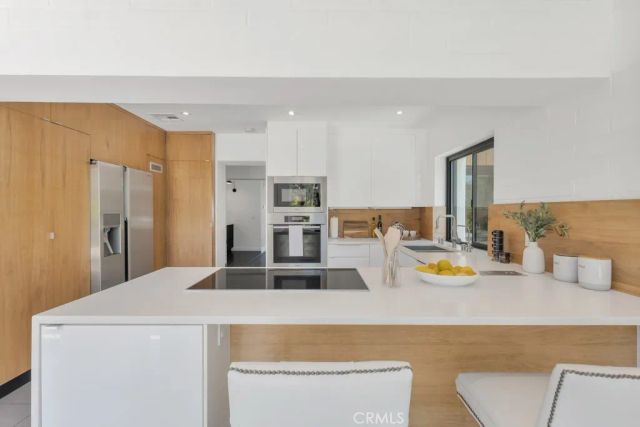 21520 Arcos, Woodland Hills, CA 91364