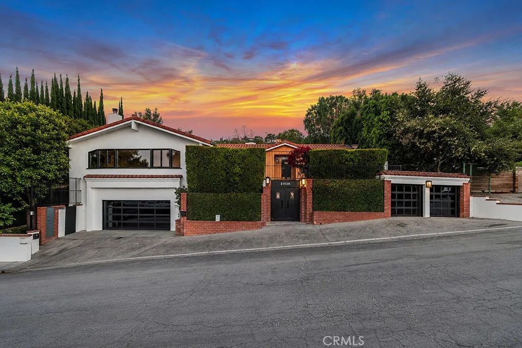 21520 Arcos, Woodland Hills, CA 91364