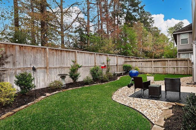 42 Alderon Woods Place, The Woodlands, TX 77382