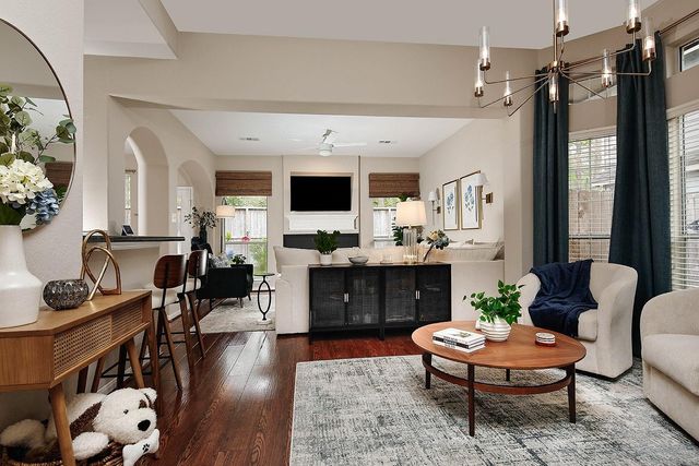 42 Alderon Woods Place, The Woodlands, TX 77382