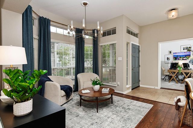 42 Alderon Woods Place, The Woodlands, TX 77382