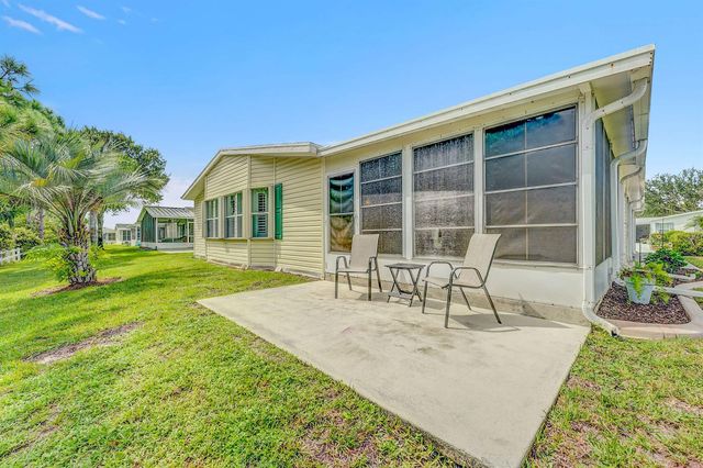 7945 Horned Lark Circle, Port St. Lucie, FL 34952