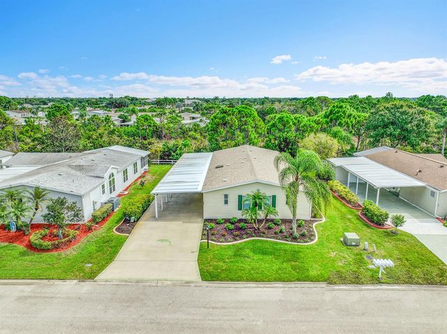 7945 Horned Lark Circle, Port St. Lucie, FL 34952