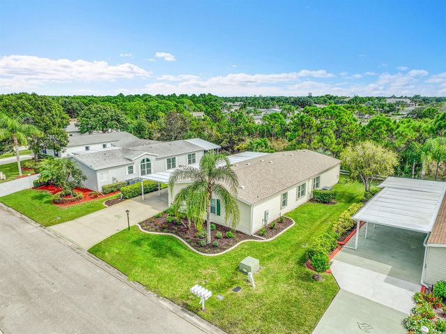 7945 Horned Lark Circle, Port St. Lucie, FL 34952