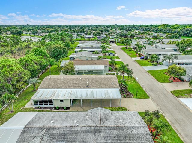 7945 Horned Lark Circle, Port St. Lucie, FL 34952