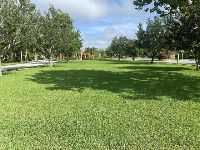 3870 82ND AVENUE CIR E 104, Sarasota, FL 34243