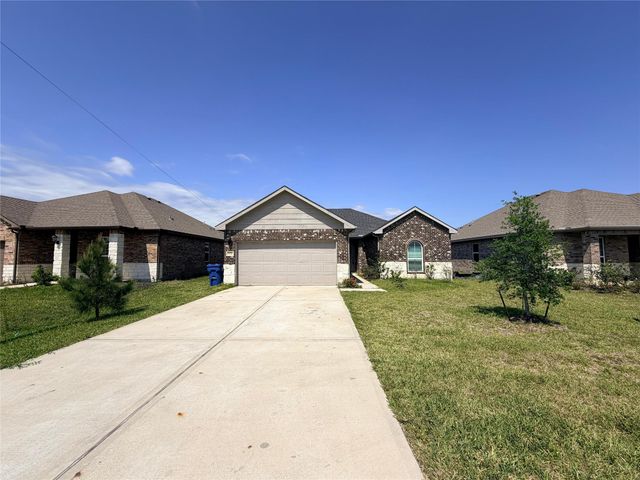 870 5102 Road, Cleveland, TX 77327