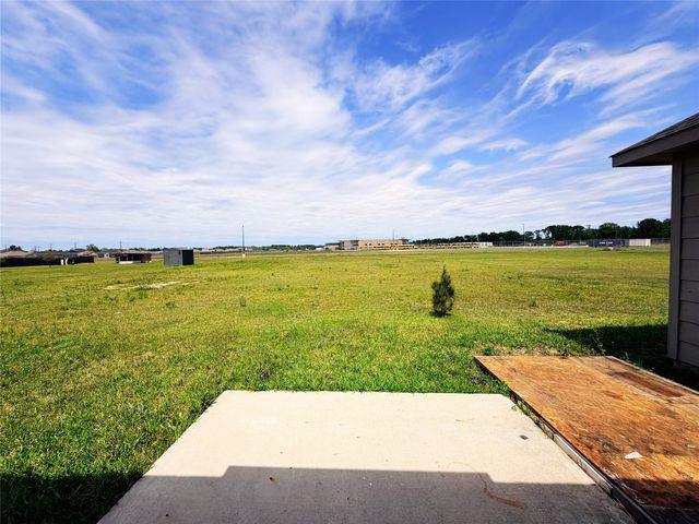 870 5102 Road, Cleveland, TX 77327