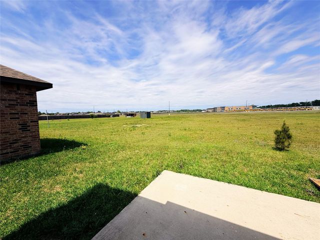 870 5102 Road, Cleveland, TX 77327