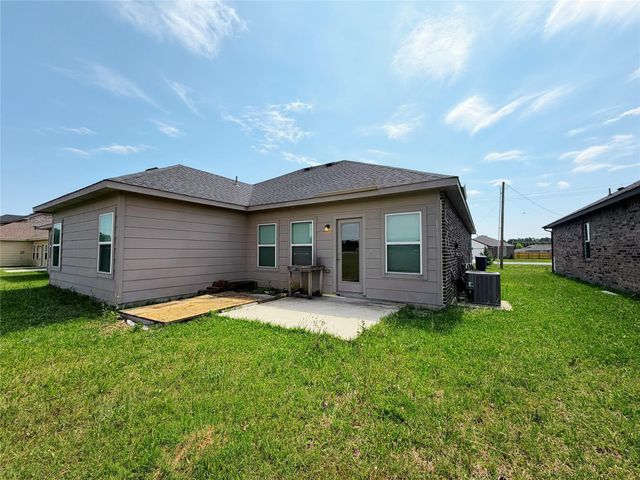 870 5102 Road, Cleveland, TX 77327