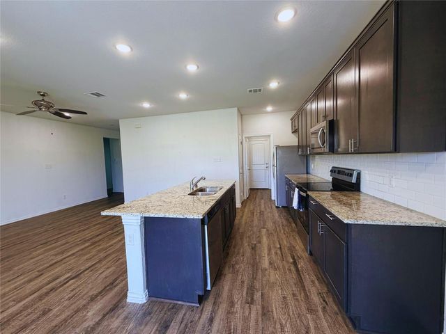 870 5102 Road, Cleveland, TX 77327