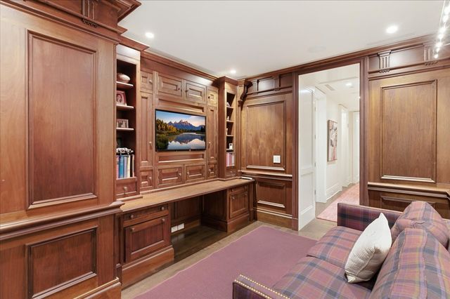 159 E WALTON Place 5B, Chicago, IL 60611