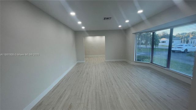 8320 SW 142nd St 8320, Palmetto Bay, FL 33158