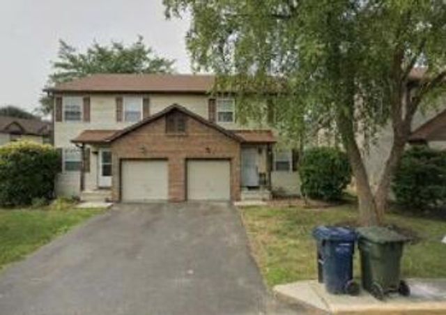 4837 Duke Philip Drive, 39B, Hilliard, OH 43026