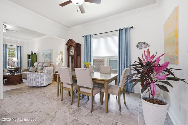 461 Palm Breeze Drive, Ocean Springs, MS 39564
