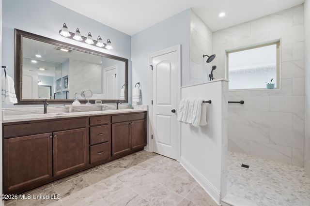 461 Palm Breeze Drive, Ocean Springs, MS 39564
